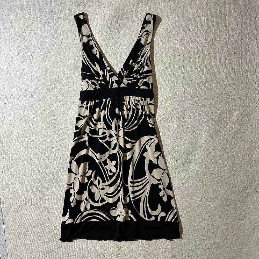 Y2K City Triangles Women’s Medium Black and Cream Floral Tie Back Dress